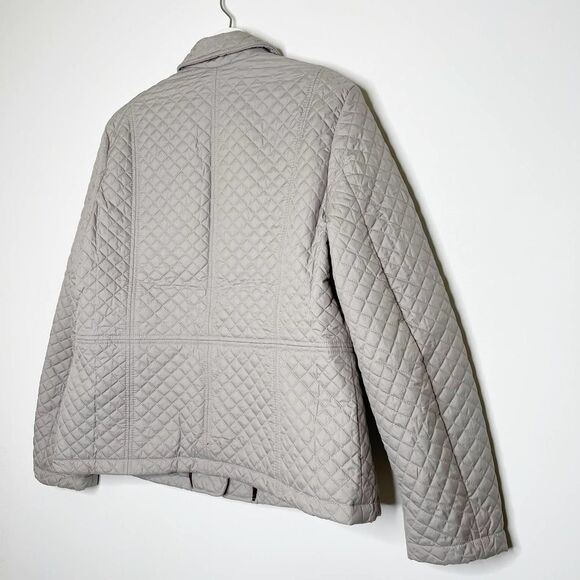 Brooks Brothers Quilted Blazer Style Jacket – Sophistication Meets Modern - Picture 10 of 11